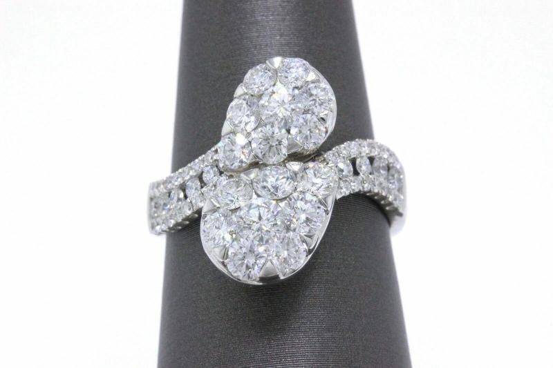 18k White Gold Pear Shaped Diamond Cocktail Ring Pave Round Diamonds - 3
