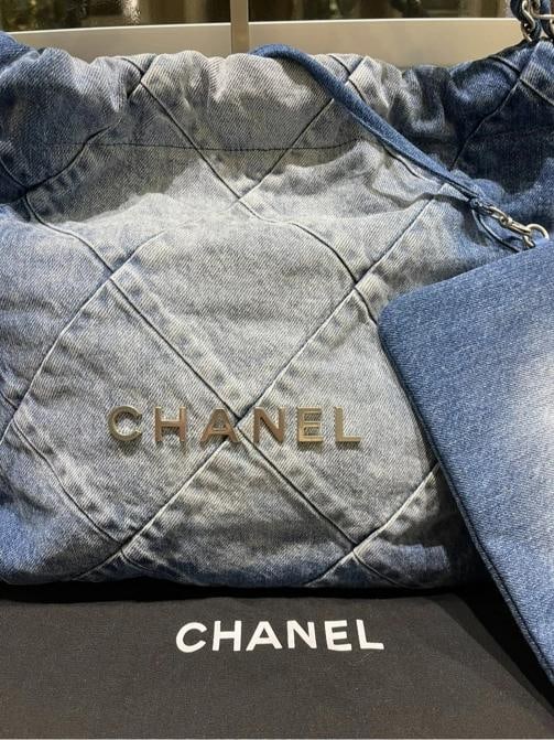 Chanel Denim Quilted Small Chanel 22 in Blue Denim (2023) - 5