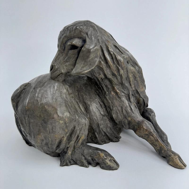 Signed Robin J. Laws 2/30 Baby Goat Bronze Art Sculpture of Skamper 1998: a very well done bronze figure of a baby goat, by American sculptor Robin J. Laws, dated 1998. The bronze is fabulously cast and depicts the charming baby animal in exceptional detail, easily the equa