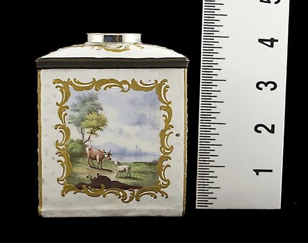 Rare South Staffordshire Enamel Tea Caddy c1770 - 3