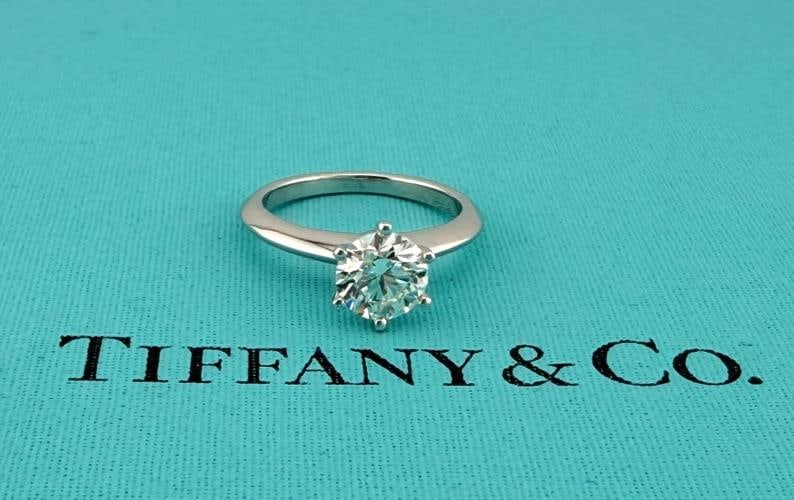 Tiffany & Co. Round Diamond 1.13 cts I VS1 Engagement Ring Plat Certificates - 14