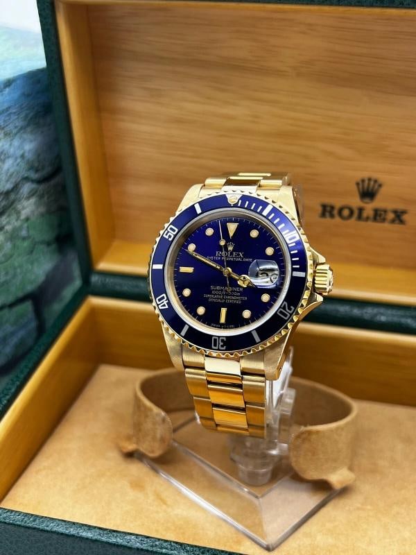 Vintage Rolex Submariner 16808 NICE PATINA Blue Dial 18K Yellow Gold Box: Condition: Pre-owned - Good,Bezel Color: Blue,Movement: Mechanical (Automatic),Seller Warranty: Yes,Year Manufactured: 1980-1989,Reference Number: 16808,Band/Strap: Bracelet,Vintage: Yes,Brand: