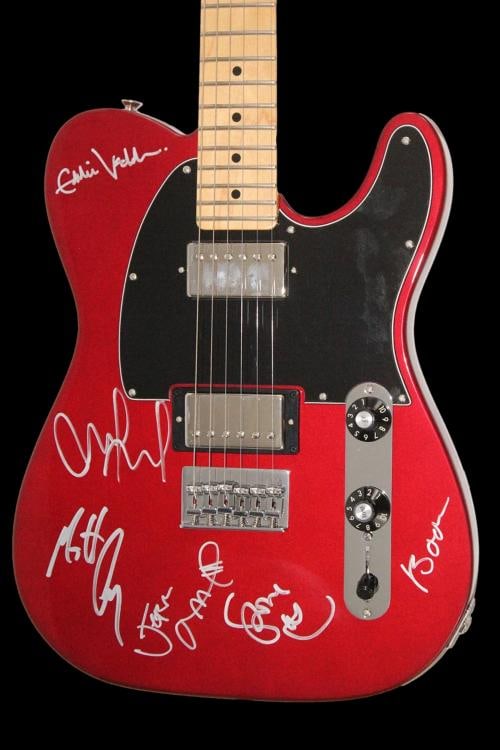 PEARL JAM: Jeff Ament, Matt Cameron, Boom Gaspar, Stone Gossard, Mike McCready & Eddie Vedder Sig...: Country of Origin: United States,Industry: Music,Object Type: Guitar & Guitar Pick,Original/Reproduction: Original,Autograph Authentication: Professional Sports (PSA/DNA),Signed: Yes,Franchise: Co