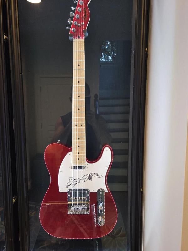ZZ TOP: Dusty Hill, Billy Gibbons & Frank Beard Signed Guitar (Beckett LOA + JSA LOA) - 9