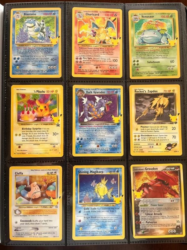 PokÃƒÂ©mon 25th Anniversary Complete Full Set (118/100) 2021 + Celebration Binde (1 of 12)