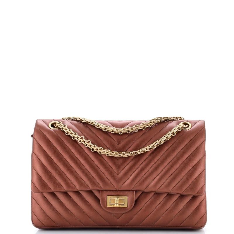 Chanel Reissue 2.55 Flap Bag Chevron Metallic Aged Calfskin 226: Measurements: Handle Drop 12", Height 7", Width 11", Depth 3", Strap Drop 21.5" . Condition: Pre-owned - Excellent,Brand: Chanel,Exterior Material: Leather,Style: Shoulder Bags,Exterior Color: