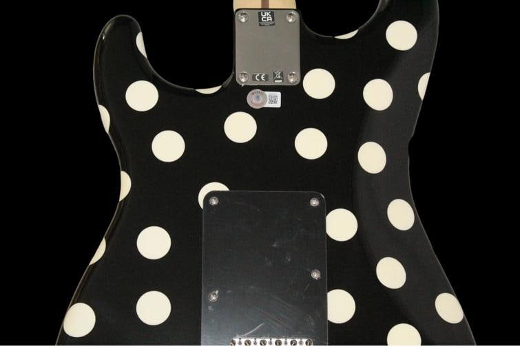 Buddy Guy Signed Fender Guitar (Beckett) - 3