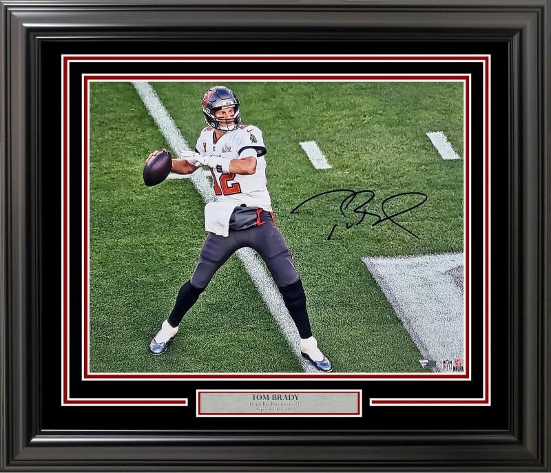 Tom Brady Signed Framed 16x20 Photo Buccaneers Super Bowl LV Fanatics Holo: Player: Tom Brady,Team: Tampa Bay Buccaneers,Sport: Football-NFL,Product: Photo,Signed: Yes,Autograph Authentication: Fanatics Authentic,Original/Reprint: Original,Country of Origin: United States