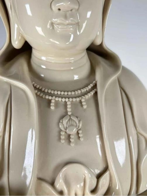 HUGE 29" Antique Chinese Dehua Blanc de Chine Kwan Yin Guanyin Porcelain Statue - 18