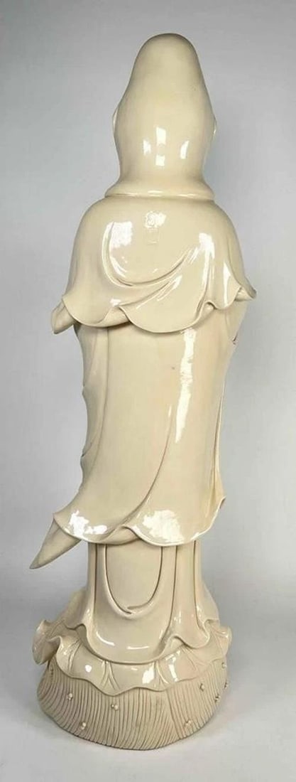 HUGE 29" Antique Chinese Dehua Blanc de Chine Kwan Yin Guanyin Porcelain Statue - 3