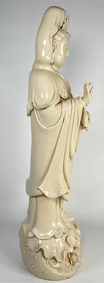 HUGE 29" Antique Chinese Dehua Blanc de Chine Kwan Yin Guanyin Porcelain Statue - 4
