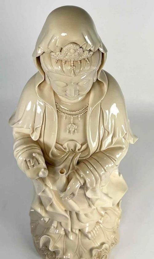 HUGE 29" Antique Chinese Dehua Blanc de Chine Kwan Yin Guanyin Porcelain Statue - 8