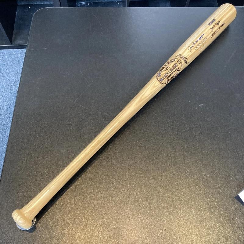 Beautiful Joe Dimaggio Signed Game Model Baseball Bat With Beckett COA - 5