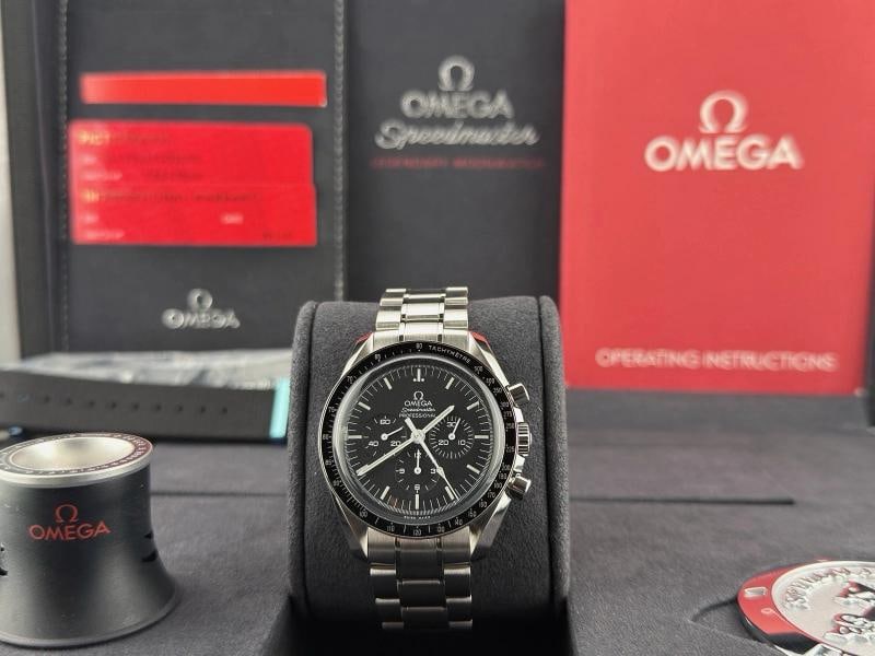 Omega Speedmaster Professional Moonwatch 311.30.42.30.01.005 42mm Box Papers: Condition: Pre-owned - Excellent,Bezel Color: Black,Year Manufactured: 2010-2019,Band/Strap: Bracelet,Case Color: Silver,Department: Men,Bezel Type: Tachymeter,Watch Shape: Round,Style: Classic,