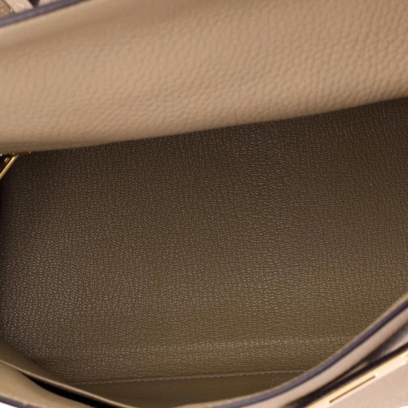 Hermes Kelly Handbag Light Clemence with Gold Hardware 28 - 6