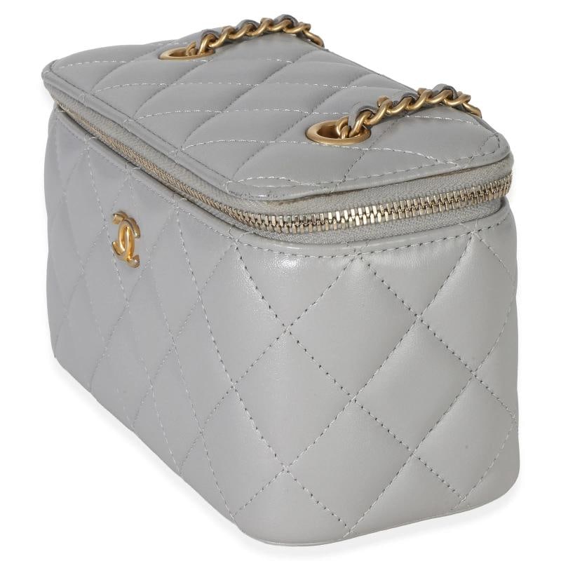 Chanel Grey Quilted Lambskin Small Pearl Crush Vanity Case - 3