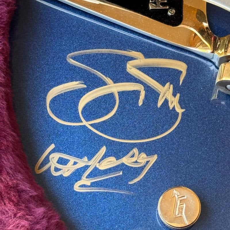 PAUL McCARTNEY Neil Young Willie Nelson Autograph Signed Guitar EX IRSAY * PSA - 10