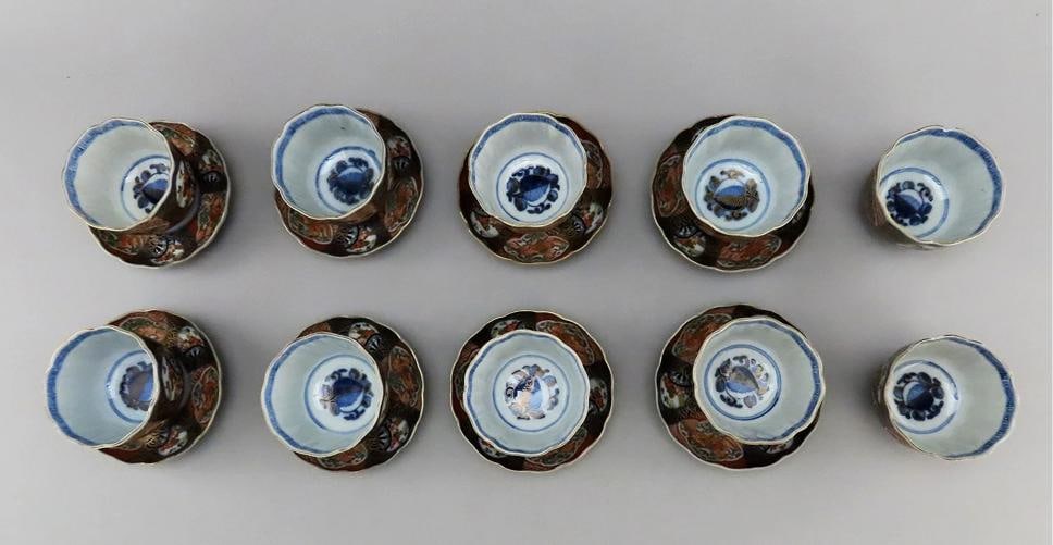 8 Antique Imari Large cups and Saucers Fine Quality - 2