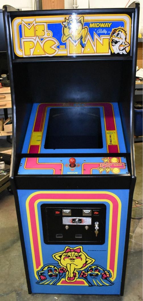 Ms PAC-MAN ARCADE MACHINE - 2