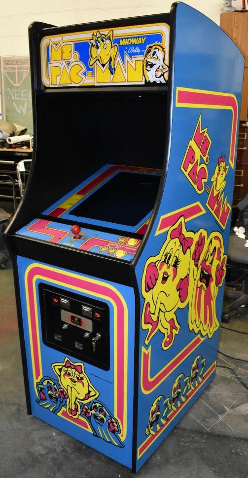 Ms PAC-MAN ARCADE MACHINE - 3
