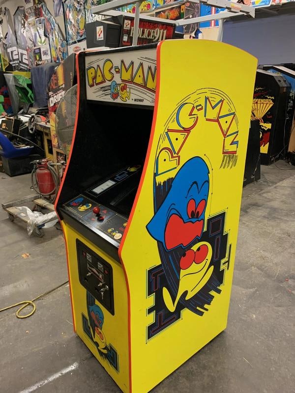 PAC-MAN ARCADE MACHINE by MIDWAY (Excellent Condition) *RARE* - 10