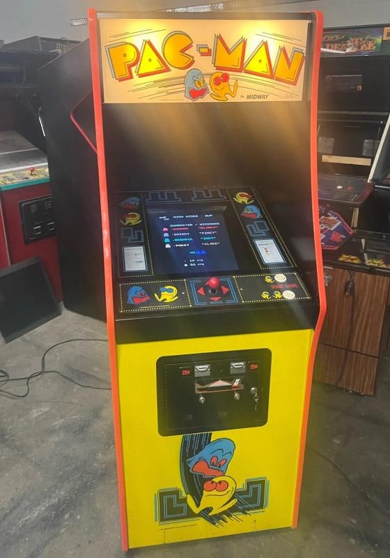 PAC-MAN ARCADE MACHINE by MIDWAY (Excellent Condition) *RARE* - 11