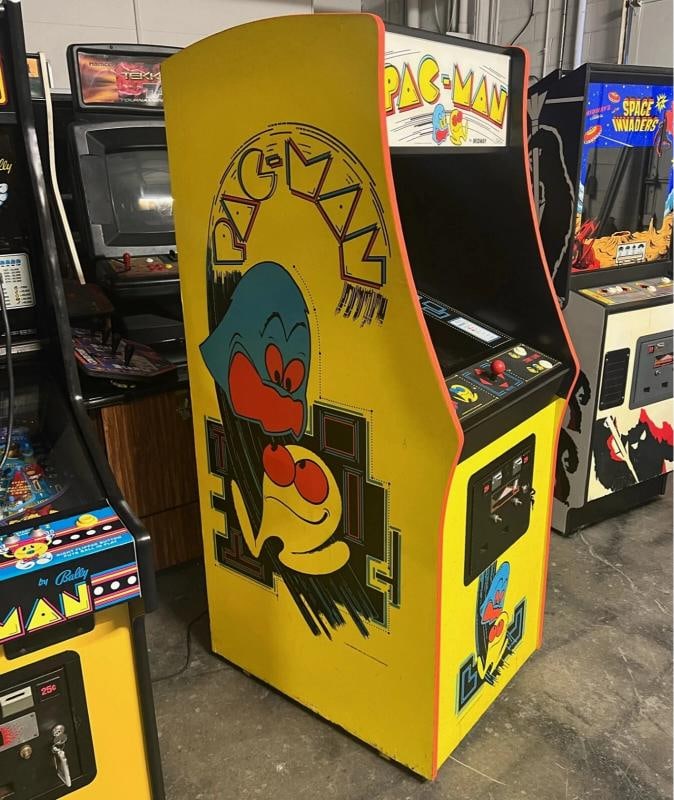 PAC-MAN ARCADE MACHINE by MIDWAY (Excellent Condition) *RARE* - 12