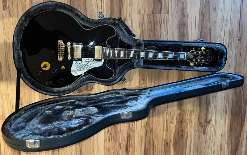 PSA/DNA Epiphone Lucille BB King Signed Hollow Body 6-String RH Electric Guitar: Industry: Music,Signed: Yes,Autograph Authentication: Professional Sports (PSA/DNA),Object Type: Guitar & Guitar Pick,Original/Reproduction: Original,Country of Origin: United States