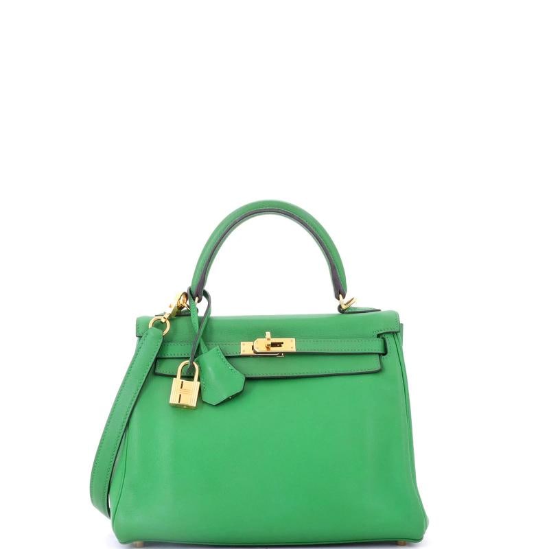 Hermes Kelly Handbag Green Swift with Gold Hardware 25: Accessories: Clochette, Lock, Dust Bag, Keys, With Strap Measurements: Handle Drop 3", Height 8", Width 9.5", Depth 4", Strap Drop 17" . Condition: Pre-owned - Good,Brand: Hermes,Exterior Material: Le