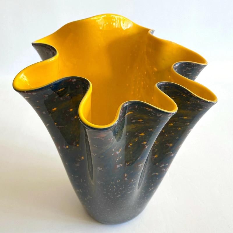 VTG MODERNIST BIANCONI VENINI MURANO ART GLASS AVENTURINE LARGE FAZZOLETTO VASE - 3