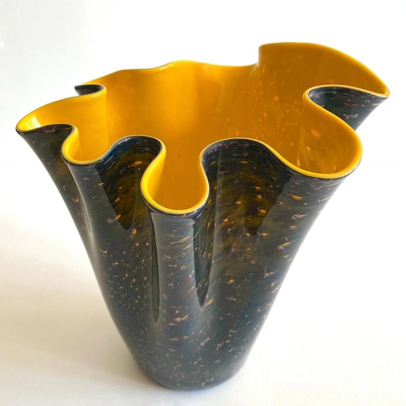 VTG MODERNIST BIANCONI VENINI MURANO ART GLASS AVENTURINE LARGE FAZZOLETTO VASE - 4