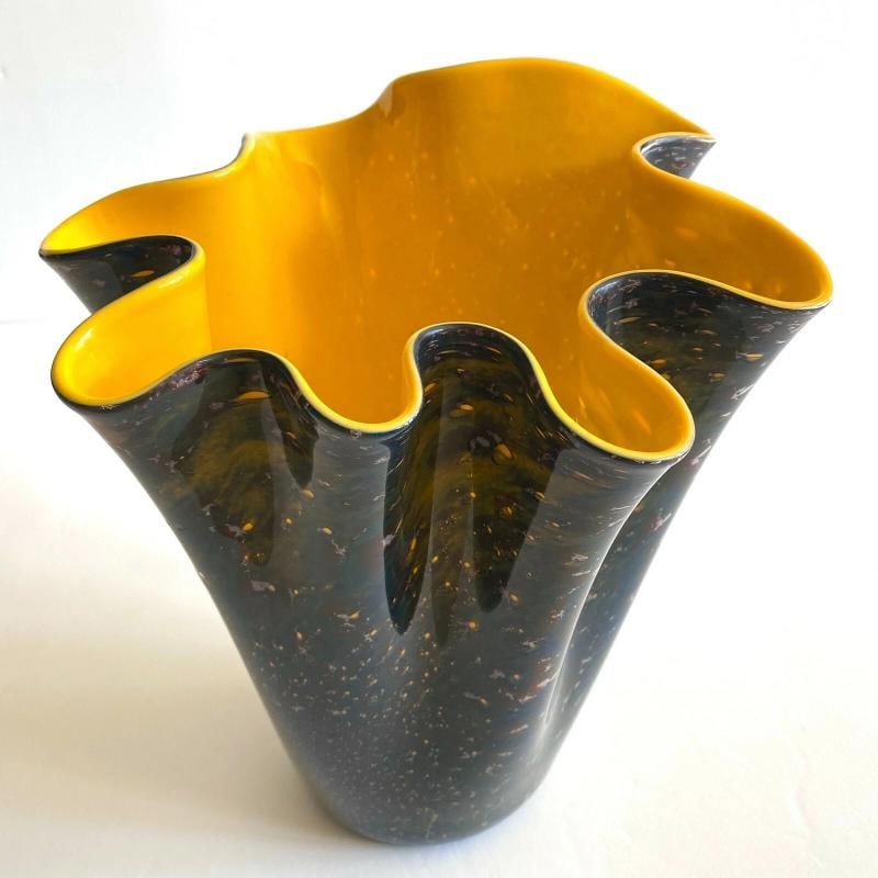 VTG MODERNIST BIANCONI VENINI MURANO ART GLASS AVENTURINE LARGE FAZZOLETTO VASE: THE MID CENTURY MODERNIST LARGE FAZZOLETTO CENTERPIECE VASE MEASURES 11 1/2" H X 10 1/2" W X 10 " D TOP OPENING