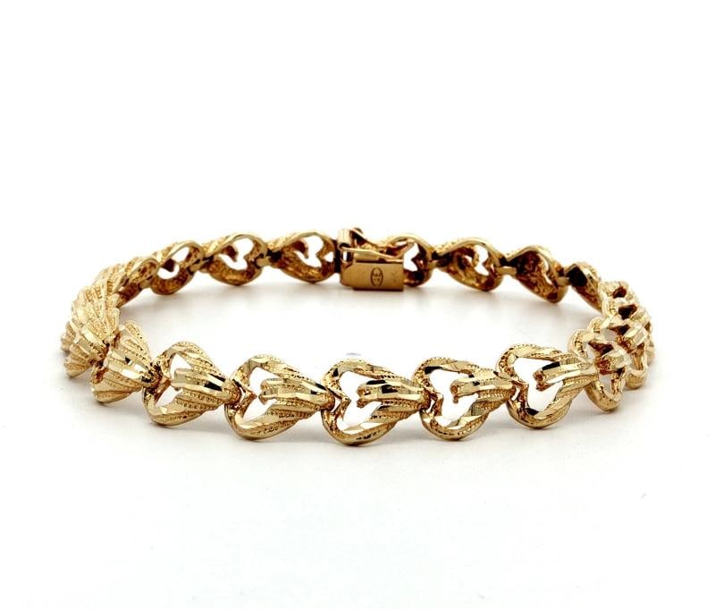 Heart Link Bracelet In 14k Yellow Gold: Condition: Pre-owned - Good,Antique: No,Shape: Heart,Closure: Box,Occasion: Anniversary, Birthday, Christmas, Graduation, Mother's Day, Valentine's Day, Wedding,Color: Gold,Metal: Yellow Gold,Item