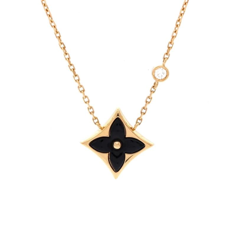Louis Vuitton Color Blossom BB Star Pendant Necklace 18K Yellow Gold with Onyx: Measurements: Length: 16.0 - 17.0 ", Pendant Length: 13.95 mm, Pendant Width: 13.95 mm . Condition: Pre-owned - Good,Brand: Louis Vuitton,Main Stone: Diamond,Metal: 18K Yellow Gold,Metal Purity: