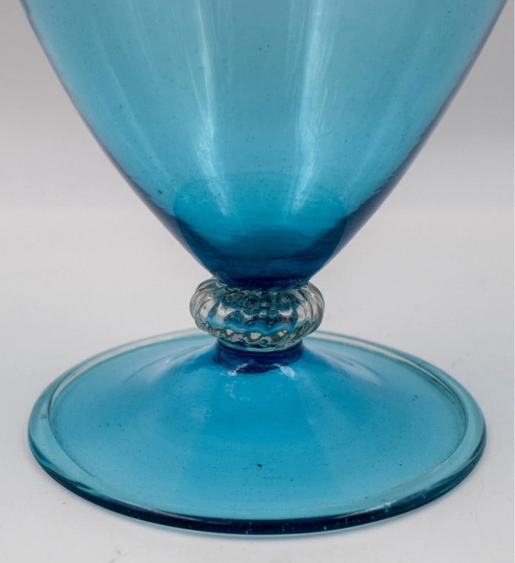 Antique Venini - Veronese Hand-Blown Turquoise Vase, Circa 1920 - 3