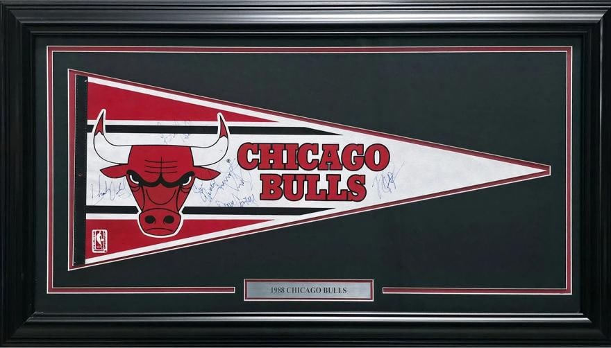 1988 Bulls Signed Framed Pennant With 6 Sigs Beckett BAS: Sport: Basketball,Product: Ball,Object Type: Ball,Player: 1988 Chicago Bulls,Player/Athlete: 1988 Chicago Bulls,Team: Chicago Bulls,Signed By: 1988 Chicago Bulls,Autographed: Yes,Signed: