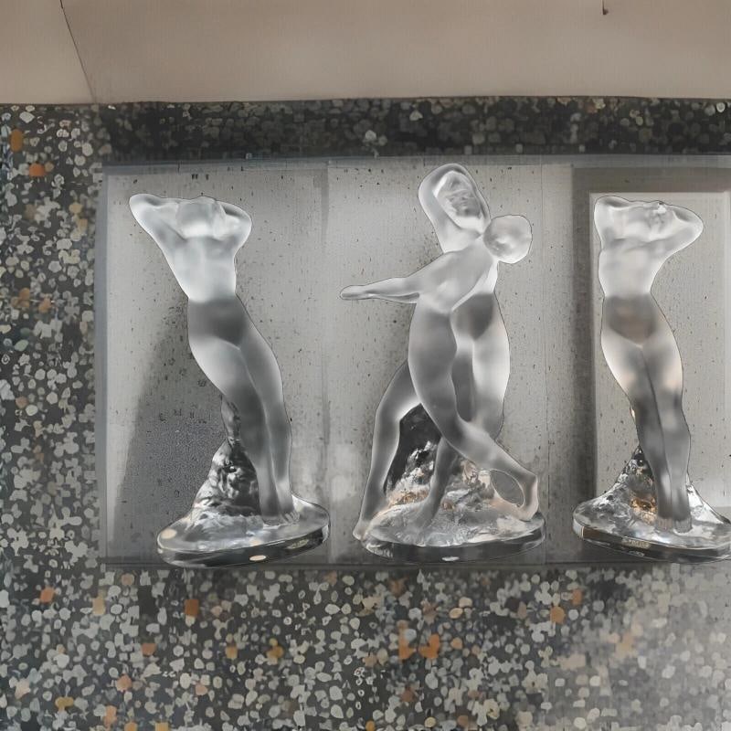A Group of Three Lalique Clear and Frosted Glass Figures, after 1945 Signed - 4