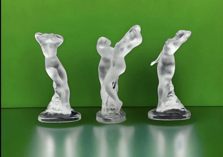 A Group of Three Lalique Clear and Frosted Glass Figures, after 1945 Signed - 5