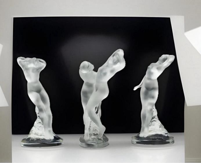 A Group of Three Lalique Clear and Frosted Glass Figures, after 1945 Signed - 6
