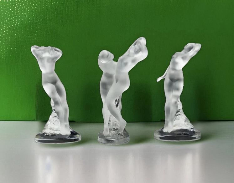 A Group of Three Lalique Clear and Frosted Glass Figures, after 1945 Signed - 7