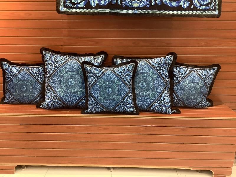 Set Of 3 Custom Made Atelier Versace 18Ã¢â‚¬Â18Ã¢ - 10