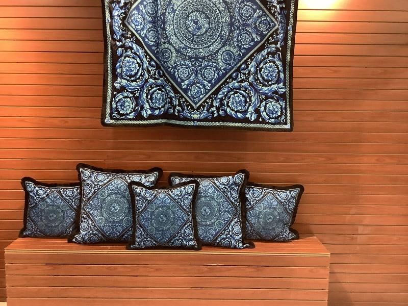 Set Of 3 Custom Made Atelier Versace 18Ã¢â‚¬Â18Ã¢ - 11