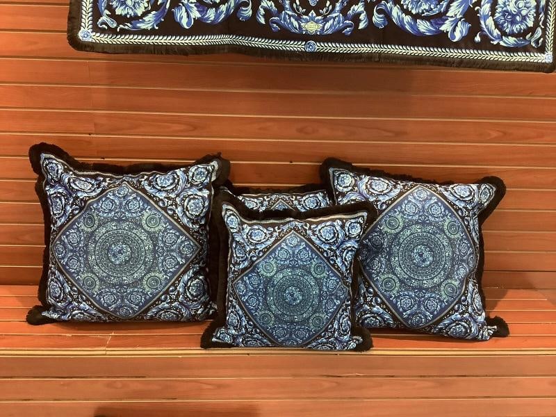 Set Of 3 Custom Made Atelier Versace 18Ã¢â‚¬Â18Ã¢ - 3