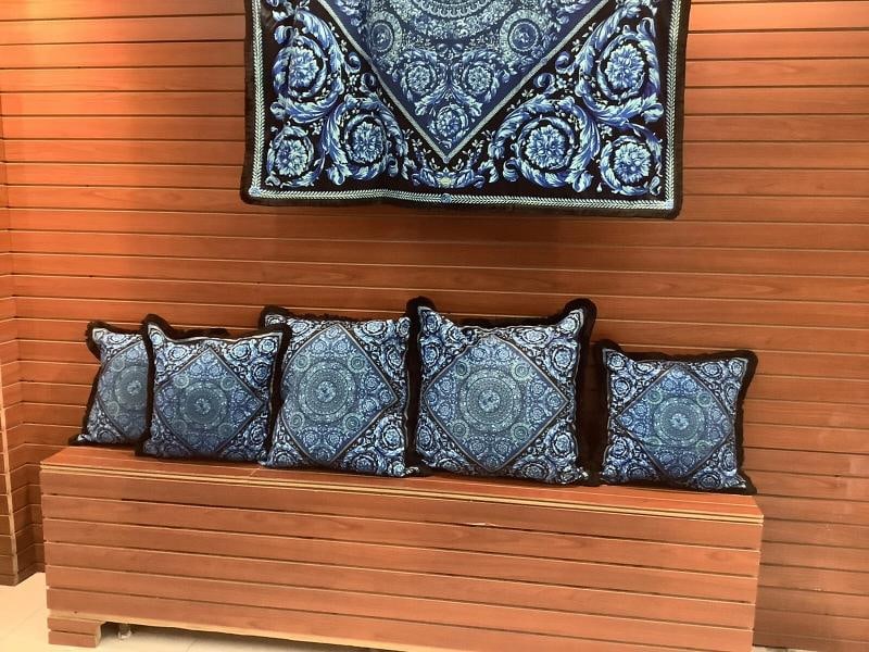 Set Of 3 Custom Made Atelier Versace 18Ã¢â‚¬Â18Ã¢ - 4