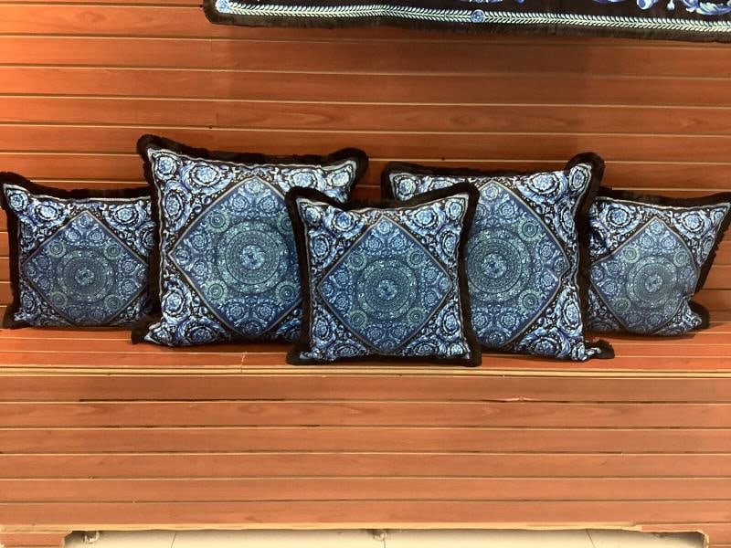 Set Of 3 Custom Made Atelier Versace 18Ã¢â‚¬Â18Ã¢ - 9