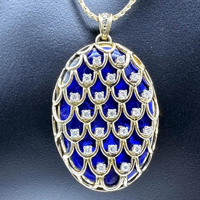 Blue Enamel & Diamonds Locket Pendant in 18kt Yellow Gold - 11