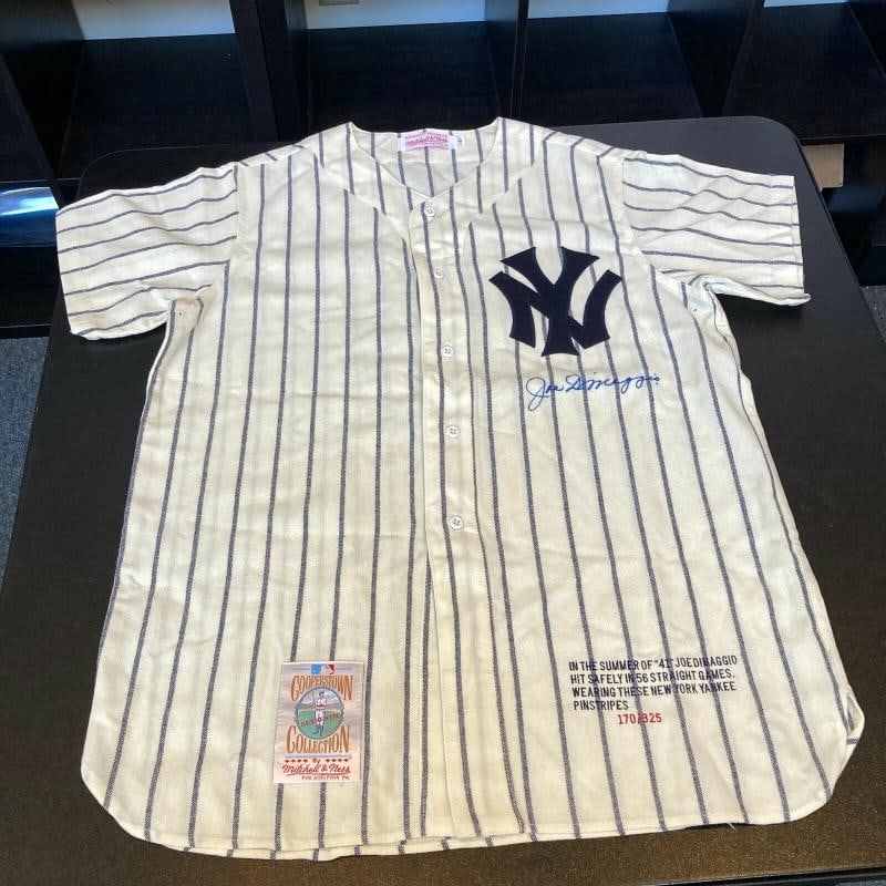 Beautiful Joe Dimaggio Signed 1941 New York Yankees Jersey PSA DNA Graded MINT 9 - 3