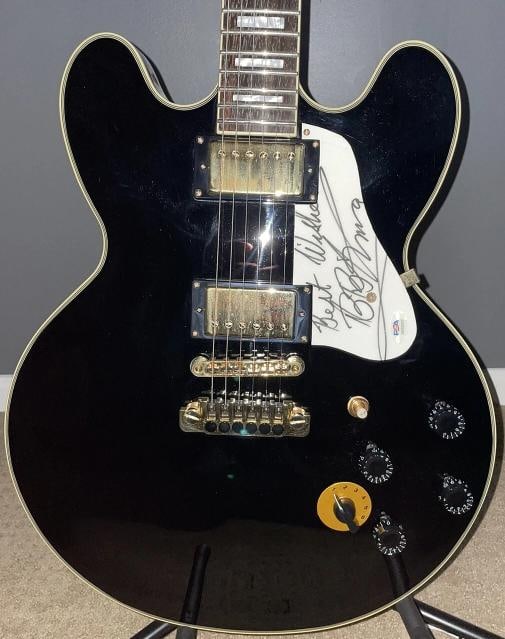 PSA/DNA Epiphone Lucille BB King Signed Hollow Body 6-String RH Electric Guitar - 9