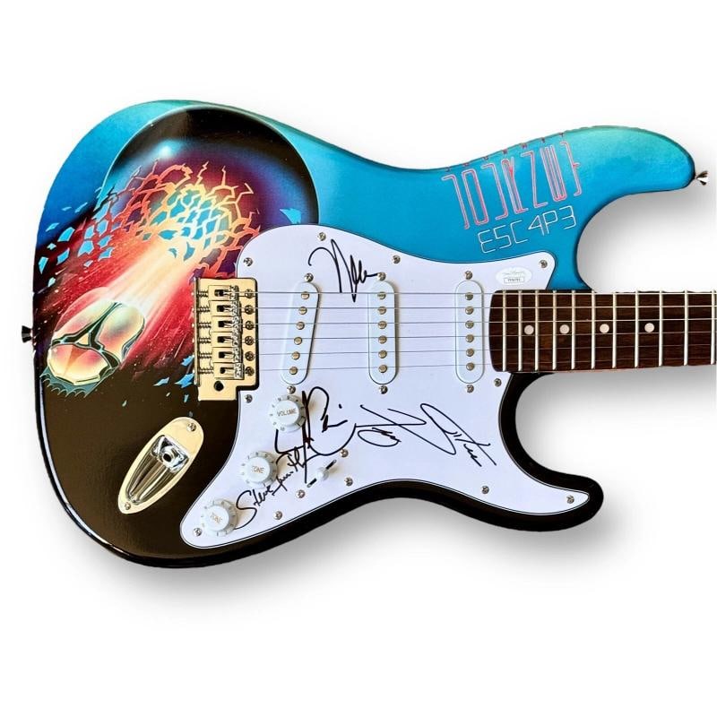 JOURNEY Signed Guitar Custom JSA COA STEVE PERRY NEAL SCHON JOHNATHAN CAIN SMITH: Industry: Music,Signed By: Steve Perry,Signed: Yes,Autograph Authentication: James Spence (JSA),Object Type: Guitar & Guitar Pick,Original/Reproduction: Original,Country of Origin: United States