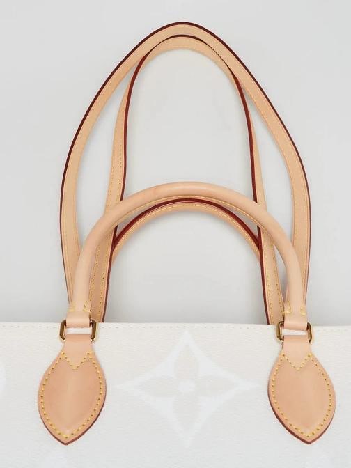Louis Vuitton Blue Monogram Giant Canvas Hamptons By the Pool Onthego GM Tote... - 7